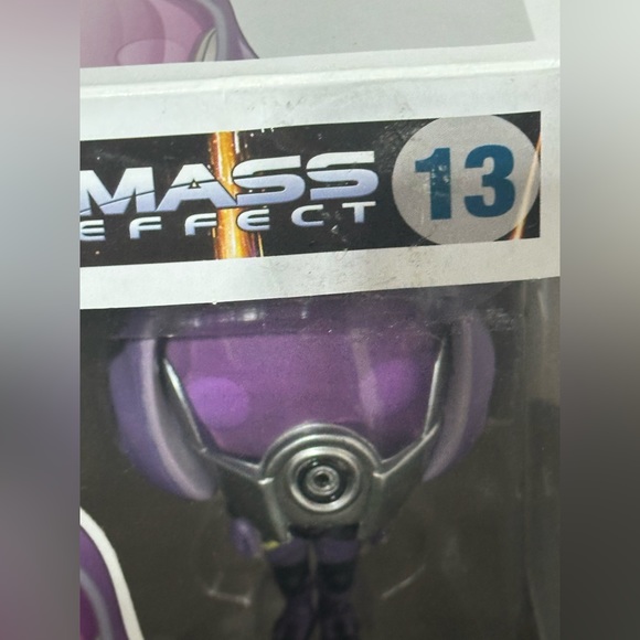 Mass effect pop funko Tali vinyl figure vaulted new in box - Picture 6 of 8